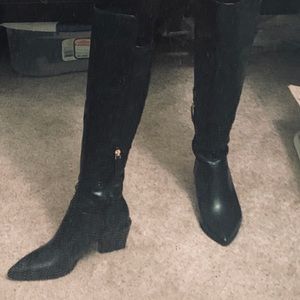 Nine West black leather knee high  boots size 7